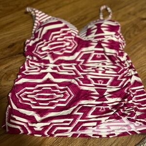 Skye bathing suit top women’s size large tankini.